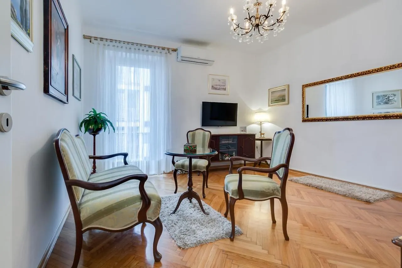 Central Palace Apartment Zadar